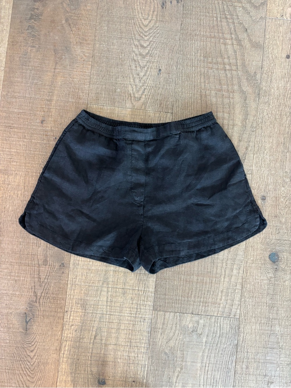 athoa black 100% linen mini shorts